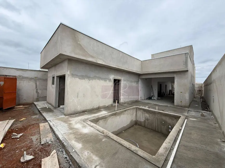 Casa com 4 quartos à venda, 408m2 em Pouso Alegre - MG - imagem 1 Foto 1 de Casa com 4 quartos à venda, 408m2 em Pouso Alegre - MG