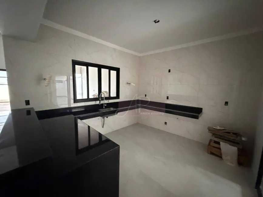 Foto 4 de Casa com 3 quartos à venda, 181m2 em Jardim Paraíso, Pouso Alegre - MG