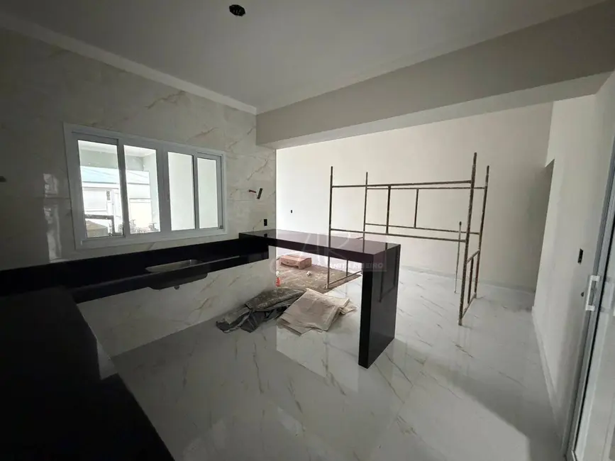 Foto 2 de Casa com 3 quartos à venda, 175m2 em Jardim Paraíso, Pouso Alegre - MG