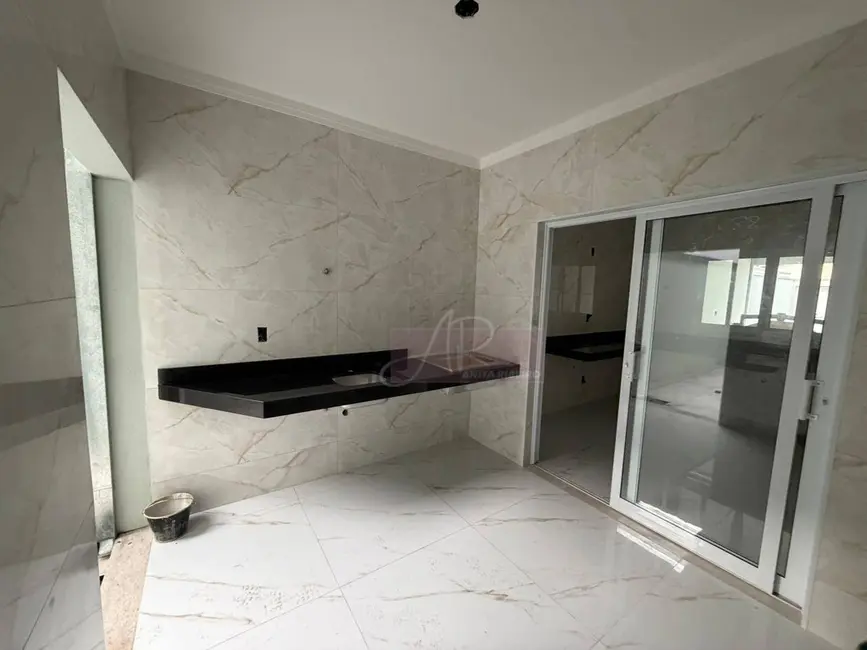 Foto 3 de Casa com 3 quartos à venda, 175m2 em Jardim Paraíso, Pouso Alegre - MG
