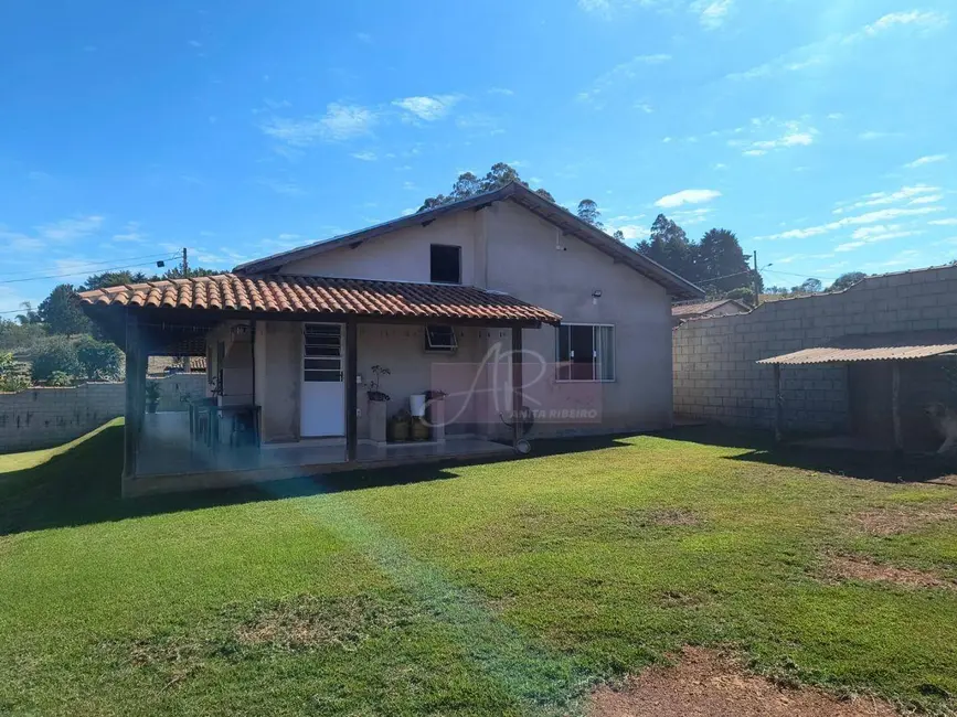 Chácara com 3 quartos à venda, 1000m2 em Pouso Alegre - MG - imagem 6 Foto 6 de Chácara com 3 quartos à venda, 1000m2 em Pouso Alegre - MG