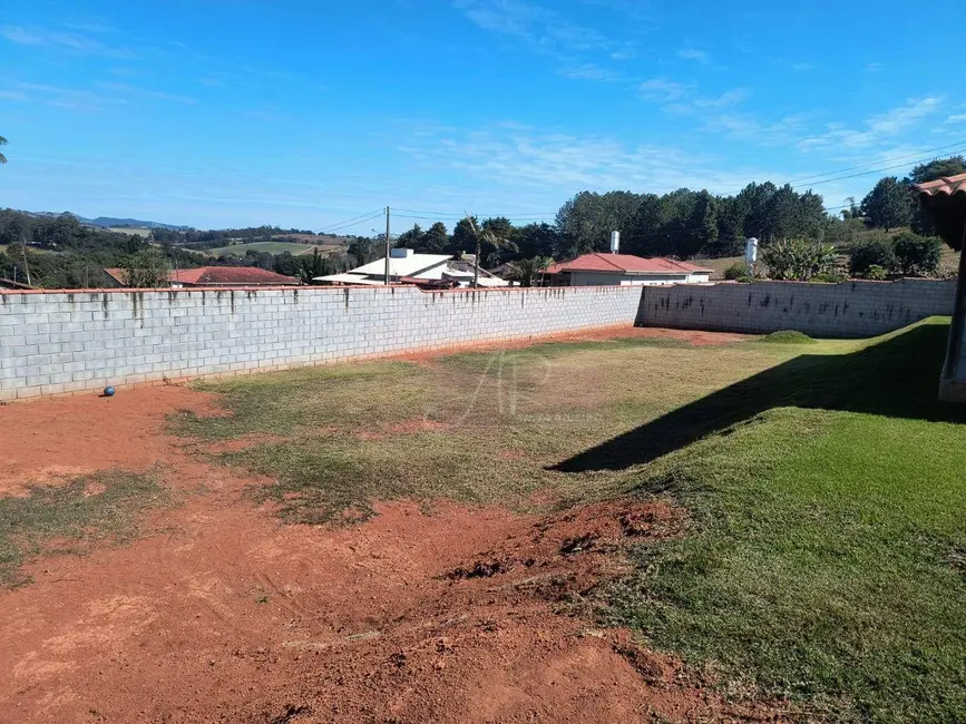 Chácara com 3 quartos à venda, 1000m2 em Pouso Alegre - MG - imagem 9 Foto 9 de Chácara com 3 quartos à venda, 1000m2 em Pouso Alegre - MG