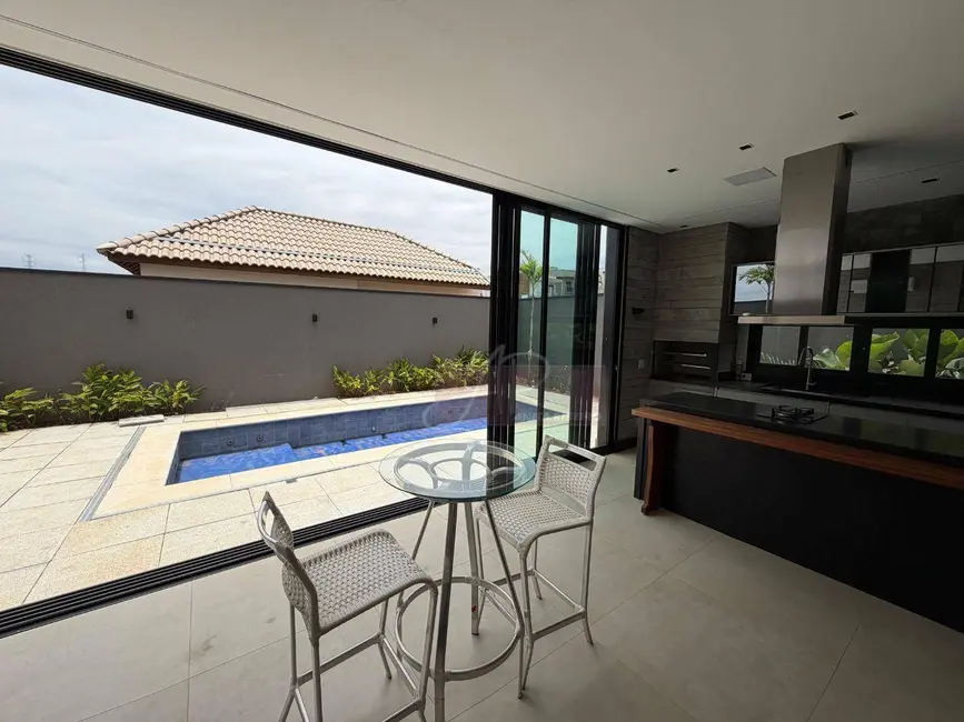 Casa de Condomínio com 4 quartos à venda, 300m2 em Pouso Alegre - MG - imagem 9 Foto 9 de Casa de Condomínio com 4 quartos à venda, 300m2 em Pouso Alegre - MG