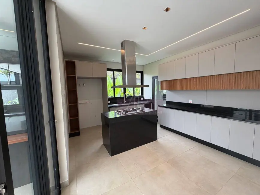 Casa de Condomínio com 4 quartos à venda, 300m2 em Pouso Alegre - MG - imagem 5 Foto 5 de Casa de Condomínio com 4 quartos à venda, 300m2 em Pouso Alegre - MG