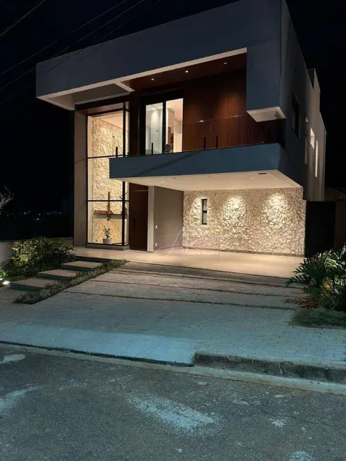 Foto 1 de Casa de Condomínio com 4 quartos à venda, 300m2 em Pouso Alegre - MG
