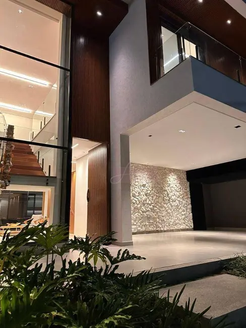 Casa de Condomínio com 4 quartos à venda, 300m2 em Pouso Alegre - MG - imagem 3 Foto 3 de Casa de Condomínio com 4 quartos à venda, 300m2 em Pouso Alegre - MG