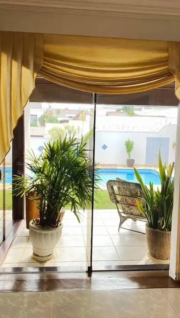 Casa com 4 quartos à venda, 821m2 em Pouso Alegre - MG - imagem 9 Foto 9 de Casa com 4 quartos à venda, 821m2 em Pouso Alegre - MG