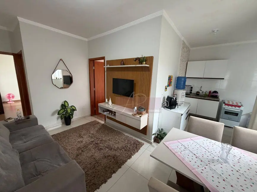 Foto 1 de Apartamento com 2 quartos à venda, 51m2 em Cidade Vergani, Pouso Alegre - MG