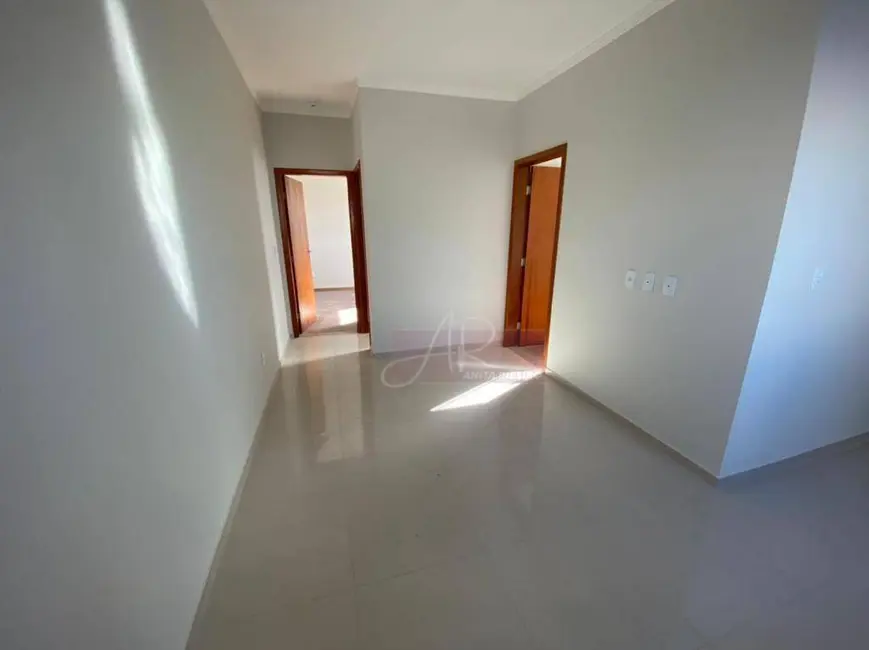 Foto 1 de Apartamento com 2 quartos à venda, 51m2 em Cidade Vergani, Pouso Alegre - MG