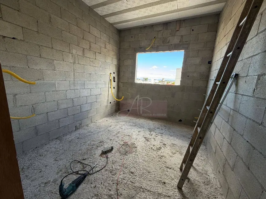 Foto 7 de Apartamento com 3 quartos à venda, 90m2 em Nossa Senhora Aparecida, Pouso Alegre - MG