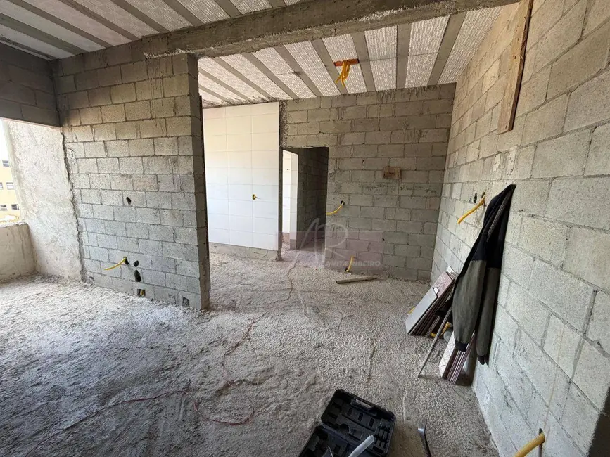 Foto 4 de Apartamento com 3 quartos à venda, 90m2 em Nossa Senhora Aparecida, Pouso Alegre - MG