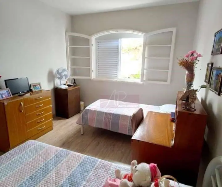 Foto 7 de Casa com 4 quartos à venda, 154m2 em Santa Filomena, Pouso Alegre - MG