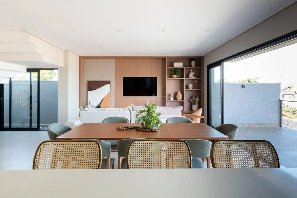 Foto 3 de Casa com 4 quartos à venda, 300m2 em Pouso Alegre - MG