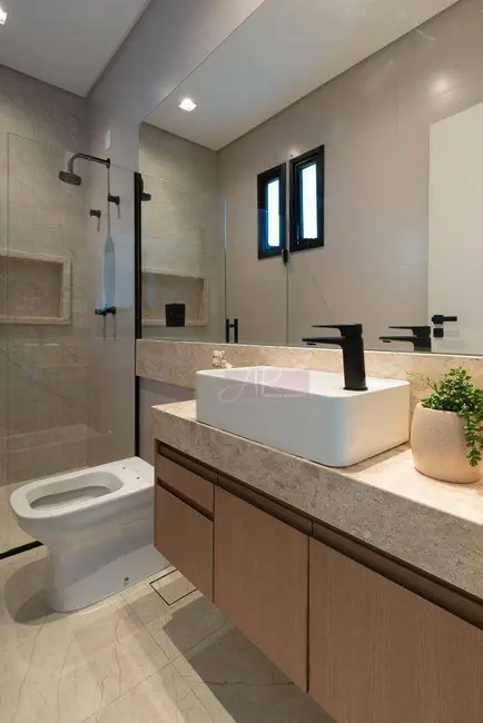 Foto 9 de Casa com 4 quartos à venda, 300m2 em Pouso Alegre - MG