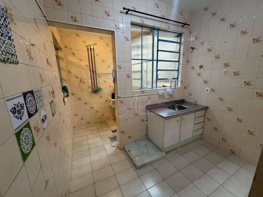 Apartamento com 3 quartos à venda, 86m2 em Centro, Pouso Alegre - MG - imagem 6 Foto 6 de Apartamento com 3 quartos à venda, 86m2 em Centro, Pouso Alegre - MG