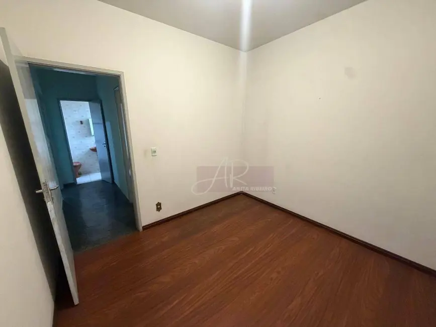 Apartamento com 3 quartos à venda, 86m2 em Centro, Pouso Alegre - MG - imagem 9 Foto 9 de Apartamento com 3 quartos à venda, 86m2 em Centro, Pouso Alegre - MG