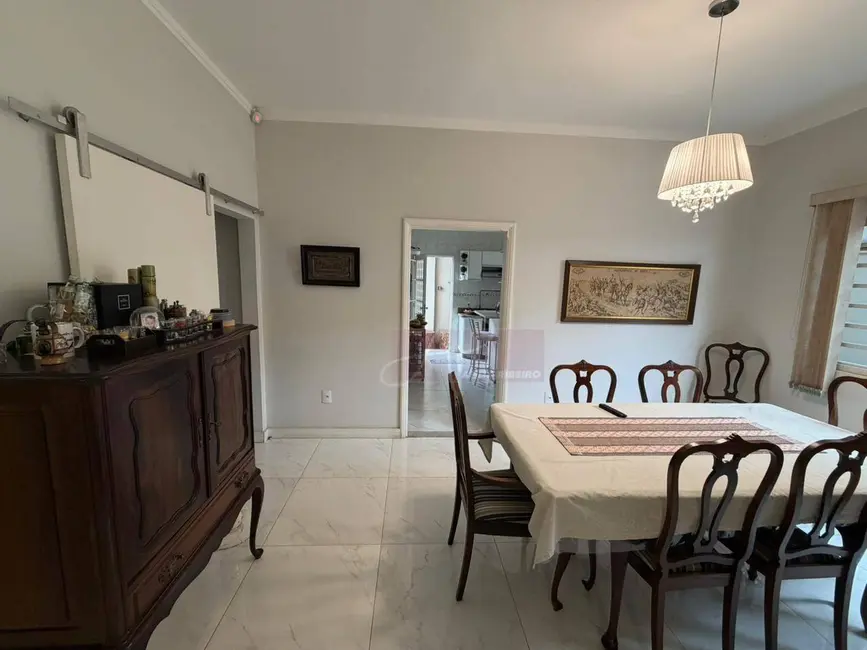 Foto 9 de Casa com 5 quartos à venda, 450m2 em Pouso Alegre - MG