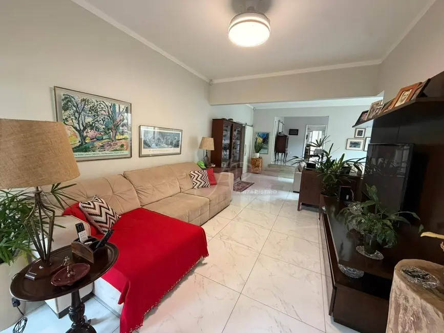 Foto 5 de Casa com 5 quartos à venda, 450m2 em Pouso Alegre - MG