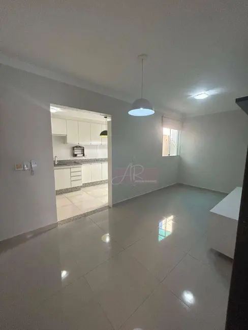 Foto 3 de Apartamento com 2 quartos à venda, 65m2 em Pouso Alegre - MG