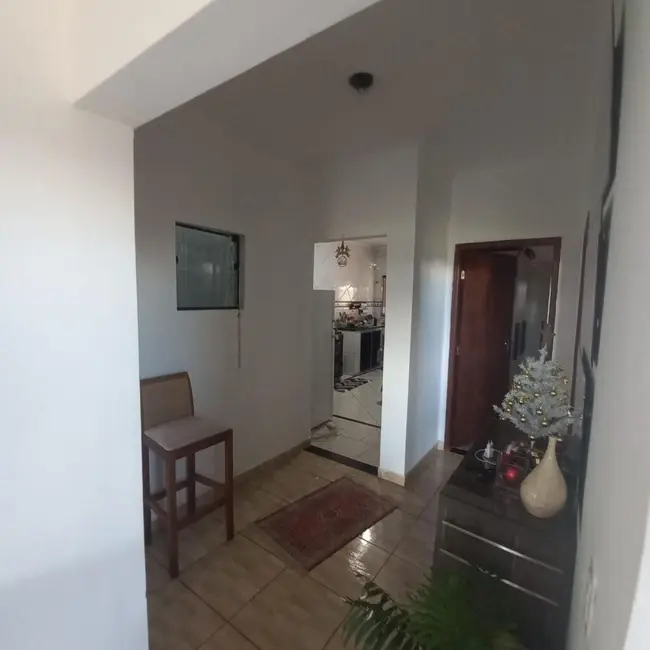 Foto 3 de Casa com 2 quartos à venda, 300m2 em Pouso Alegre - MG