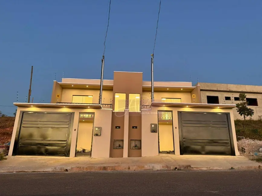 Foto 1 de Casa com 3 quartos à venda, 150m2 em Pouso Alegre - MG