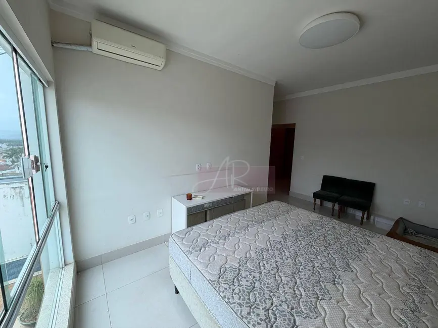 Foto 8 de Casa com 3 quartos à venda, 307m2 em Pouso Alegre - MG