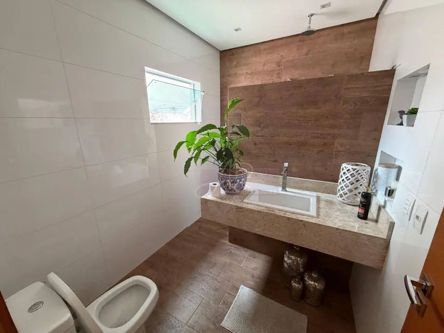 Foto 9 de Casa com 3 quartos à venda, 307m2 em Pouso Alegre - MG