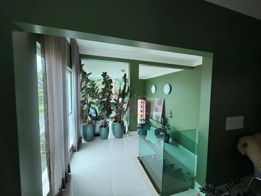 Foto 6 de Casa com 3 quartos à venda, 307m2 em Pouso Alegre - MG