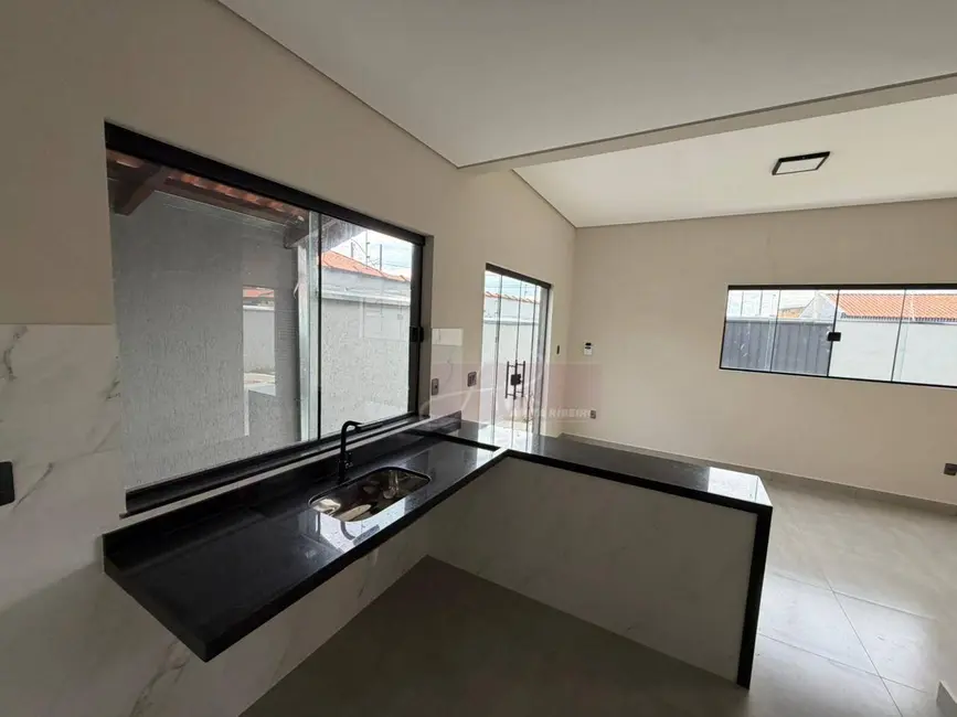 Foto 6 de Casa com 3 quartos à venda, 240m2 em Pouso Alegre - MG