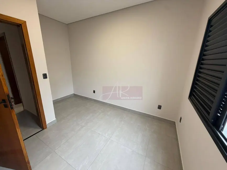 Foto 9 de Casa com 3 quartos à venda, 240m2 em Pouso Alegre - MG