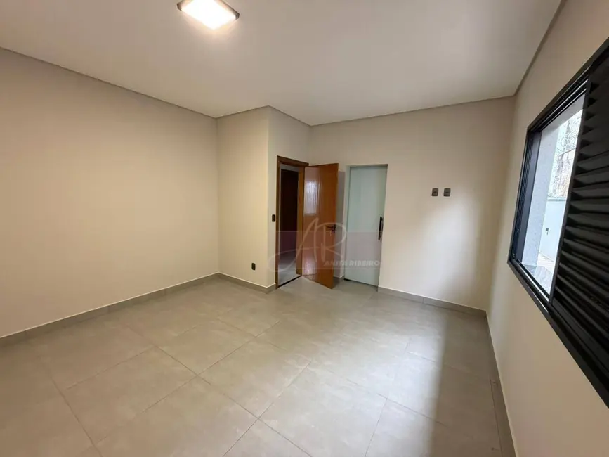 Foto 7 de Casa com 3 quartos à venda, 240m2 em Pouso Alegre - MG