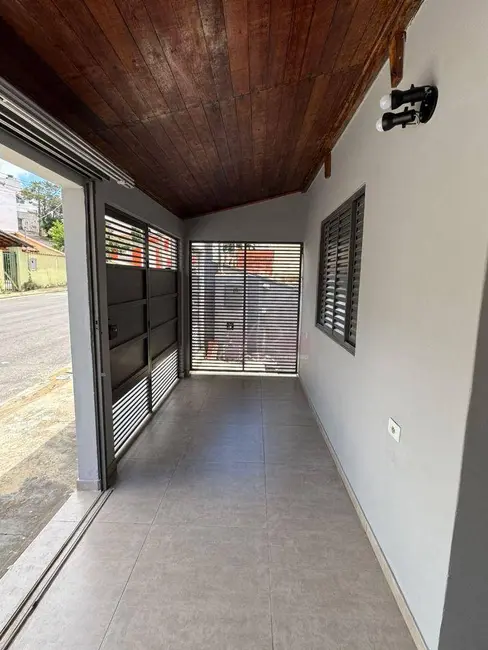 Foto 3 de Casa com 4 quartos à venda, 264m2 em Jardim Paraíso, Pouso Alegre - MG