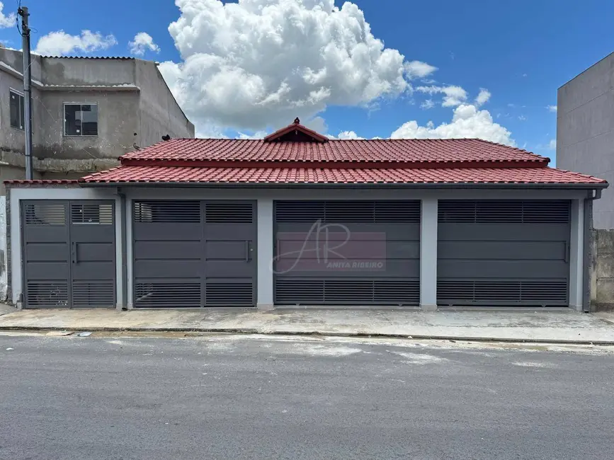 Foto 1 de Casa com 4 quartos à venda, 264m2 em Jardim Paraíso, Pouso Alegre - MG