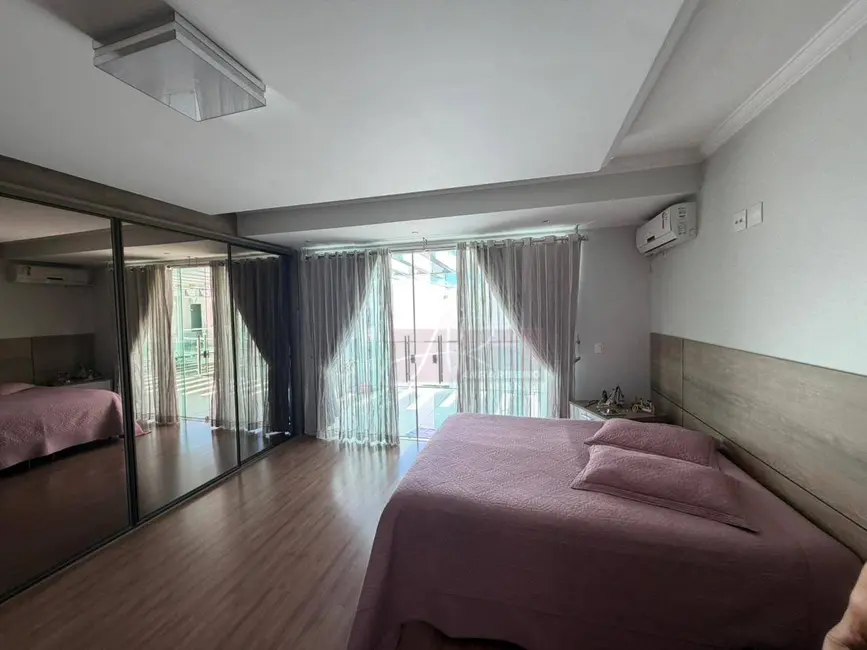 Foto 9 de Casa com 4 quartos à venda, 450m2 em Pouso Alegre - MG