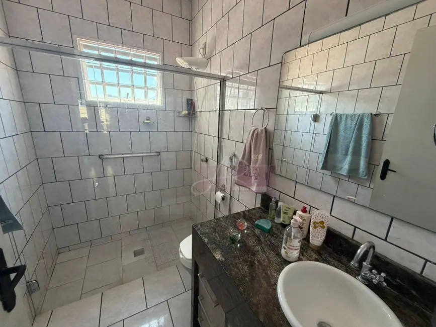 Foto 8 de Casa com 7 quartos à venda, 160m2 em Centro, Pouso Alegre - MG