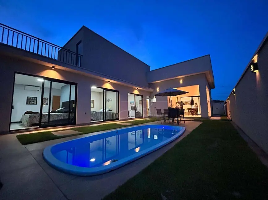 Foto 1 de Casa com 3 quartos à venda, 378m2 em Pouso Alegre - MG