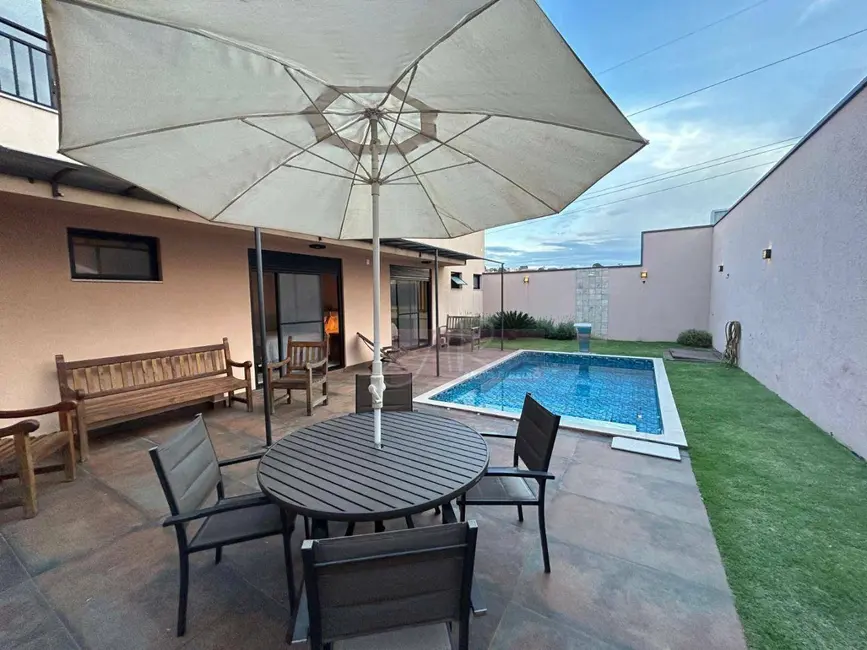 Foto 4 de Casa com 3 quartos à venda, 392m2 em Pouso Alegre - MG