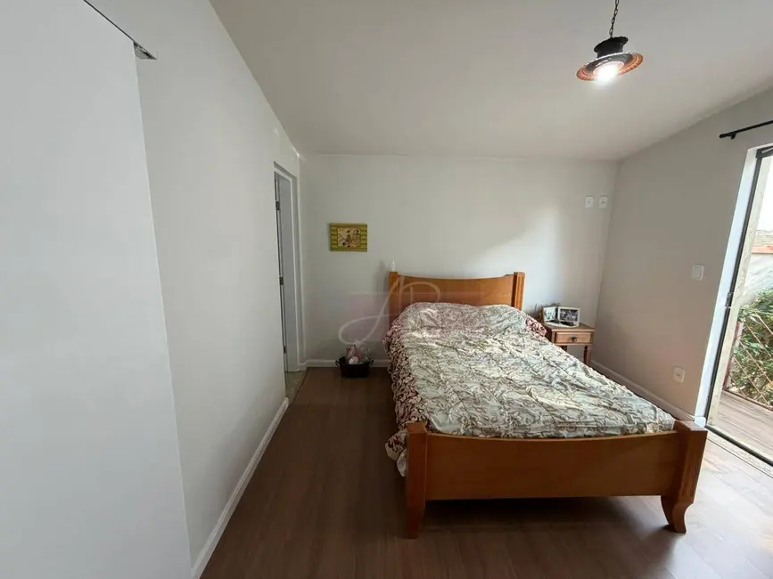 Foto 5 de Casa com 4 quartos à venda, 406m2 em Pouso Alegre - MG