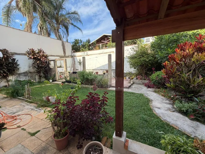 Foto 9 de Casa com 4 quartos à venda, 406m2 em Pouso Alegre - MG