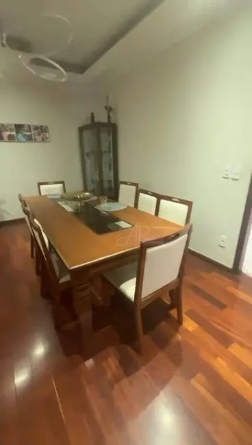 Foto 3 de Apartamento com 3 quartos à venda, 300m2 em Pouso Alegre - MG