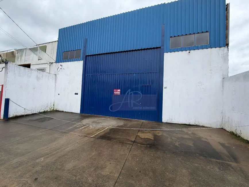 Foto 1 de Armazém / Galpão à venda, 324m2 em Fátima III, Pouso Alegre - MG