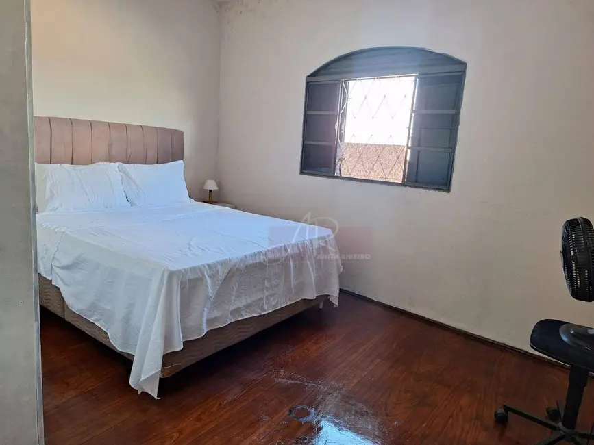 Foto 6 de Casa com 1 quarto à venda, 160m2 em Pouso Alegre - MG