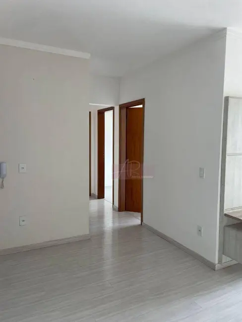 Foto 5 de Apartamento com 3 quartos à venda, 80m2 em Pouso Alegre - MG
