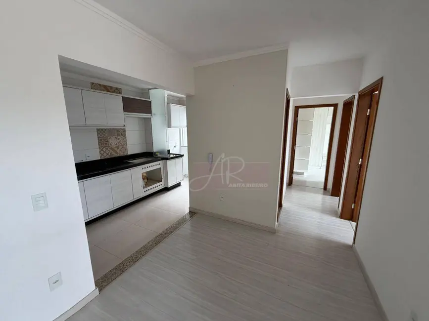 Foto 5 de Apartamento com 3 quartos à venda, 80m2 em Pouso Alegre - MG