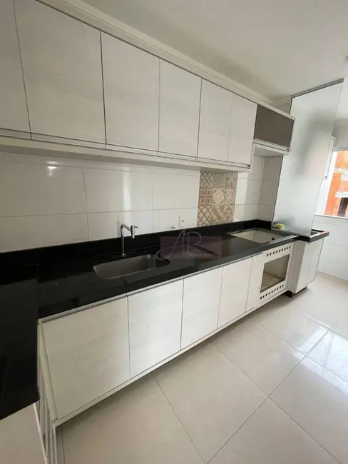 Foto 3 de Apartamento com 3 quartos à venda, 80m2 em Pouso Alegre - MG