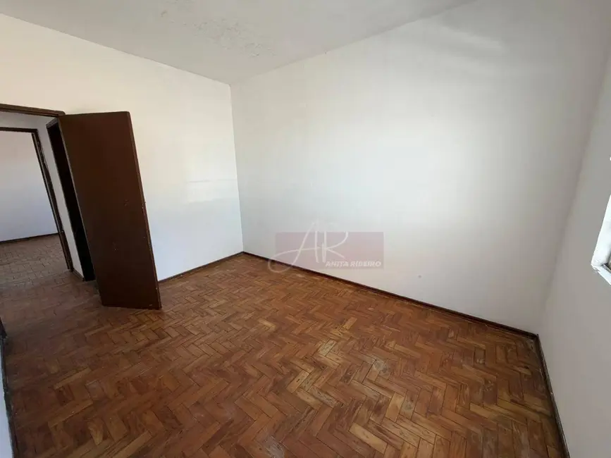 Foto 7 de Casa com 3 quartos à venda, 84m2 em Nossa Senhora Aparecida, Pouso Alegre - MG
