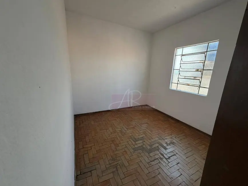 Foto 6 de Casa com 3 quartos à venda, 84m2 em Nossa Senhora Aparecida, Pouso Alegre - MG