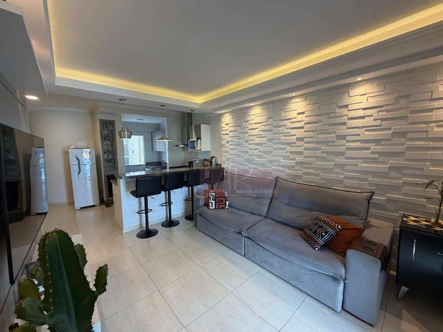 Foto 2 de Apartamento com 2 quartos à venda, 84m2 em Pouso Alegre - MG