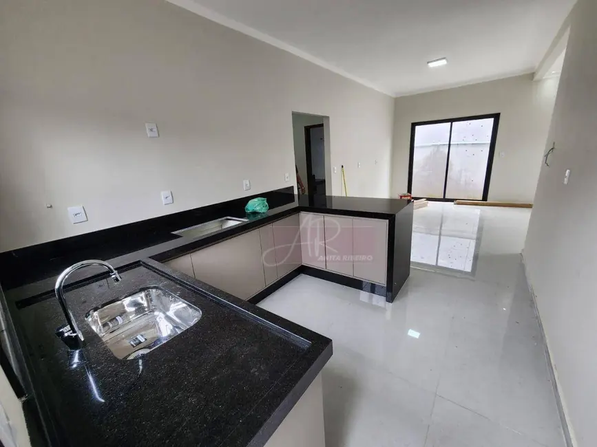 Foto 7 de Casa com 3 quartos à venda, 300m2 em Jardim Floresta, Pouso Alegre - MG