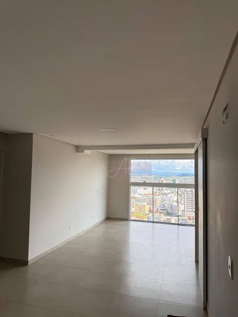 Foto 3 de Apartamento com 3 quartos à venda, 125m2 em Pouso Alegre - MG